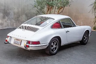 Foto 5 di 24: 1969 Porsche 911T Coupe