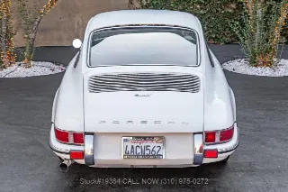Foto 6 di 24: 1969 Porsche 911T Coupe