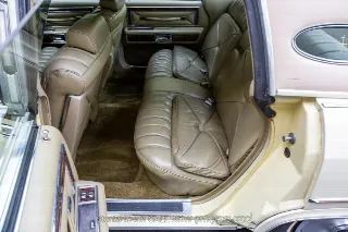 Foto 20 di 24: 1978 Lincoln Continental