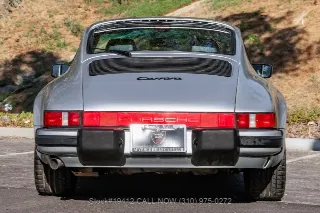 Foto 9 di 24: 1988 Porsche Carrera