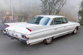 Foto 5 di 24: 1961 Cadillac DeVille