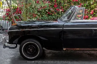 Foto 17 di 24: 1960 Mercedes Benz 220SE