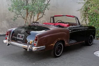Foto 5 di 24: 1960 Mercedes Benz 220SE