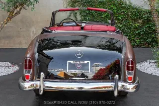 Foto 6 di 24: 1960 Mercedes Benz 220SE