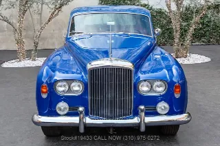 Foto 2 di 24: 1963 Bentley S3 Saloon