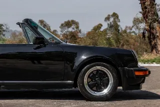 Foto 18 di 24: 1989 Porsche 930