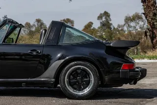 Foto 22 di 24: 1989 Porsche 930