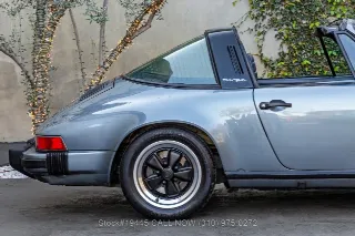 Foto 16 di 24: 1983 Porsche 911SC
