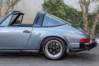 Foto 18 di 24: 1983 Porsche 911SC