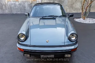 Foto 9 di 24: 1983 Porsche 911SC