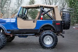 Foto 13 di 24: 1977 Jeep CJ 7