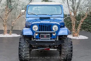 Foto 2 di 24: 1977 Jeep CJ 7