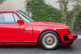 Foto 10 di 24: 1982 Porsche 911SC