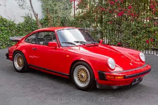 Foto 3 di 24: 1982 Porsche 911SC