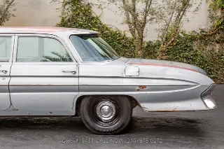 Foto 13 di 24: 1961 Oldsmobile Dynamic 88
