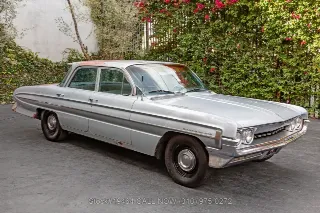 Foto 3 di 24: 1961 Oldsmobile Dynamic 88