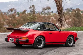 Foto 6 di 24: 1987 Porsche Carrera