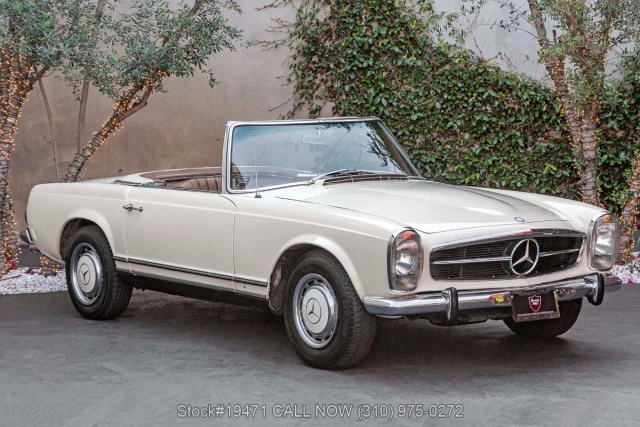 1966 Mercedes Benz 230SL