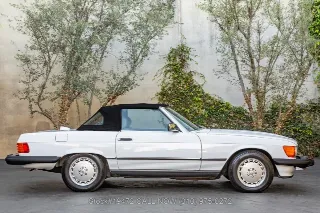 Foto 10 di 24: 1986 Mercedes Benz 560SL