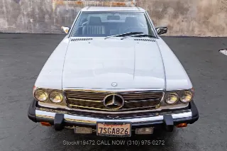 Foto 15 di 24: 1986 Mercedes Benz 560SL