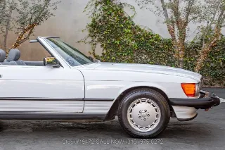 Foto 22 di 24: 1986 Mercedes Benz 560SL