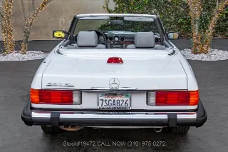 Foto 6 di 24: 1986 Mercedes Benz 560SL