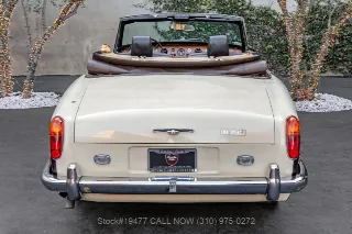 Foto 6 di 24: 1972 Rolls Royce Corniche