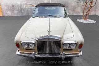 Foto 9 di 24: 1972 Rolls Royce Corniche
