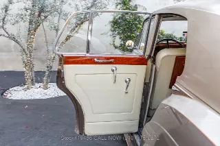 Foto 19 di 24: 1956 Bentley S1