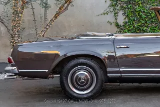 Foto 23 di 24: 1966 Mercedes Benz 230SL