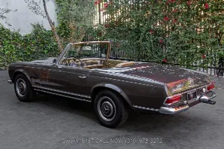 Foto 7 di 24: 1966 Mercedes Benz 230SL