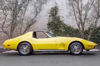 Foto 4 di 24: 1974 Chevrolet Corvette