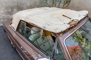 Foto 14 di 24: 1976 Rolls Royce Corniche
