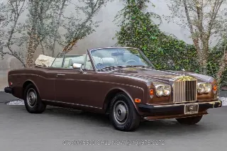 Foto 1 di 24: 1976 Rolls Royce Corniche