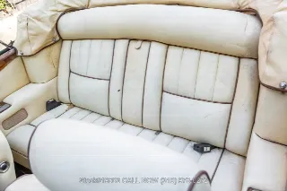 Foto 22 di 24: 1976 Rolls Royce Corniche