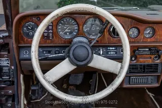 Foto 24 di 24: 1976 Rolls Royce Corniche