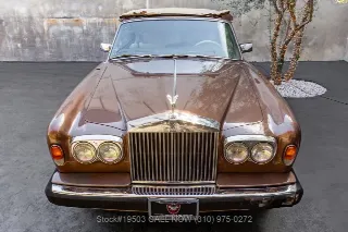 Foto 9 di 24: 1976 Rolls Royce Corniche