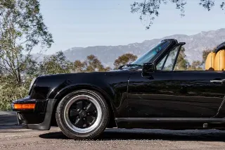 Foto 20 di 24: 1985 Porsche 911 Carrera
