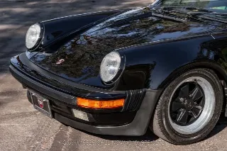 Foto 9 di 24: 1985 Porsche 911 Carrera