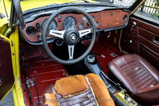 Foto 22 di 24: 1975 Triumph TR6