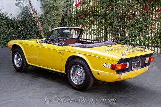 Foto 7 di 24: 1975 Triumph TR6
