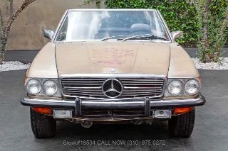 Foto 2 di 24: 1972 Mercedes Benz 450SL