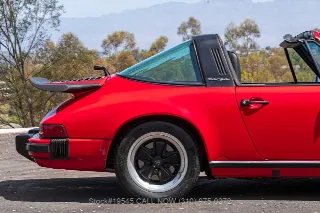 Foto 20 di 24: 1987 Porsche Carrera