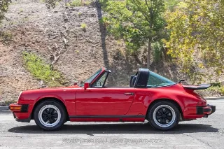 Foto 21 di 24: 1987 Porsche Carrera