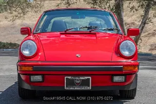 Foto 3 di 24: 1987 Porsche Carrera