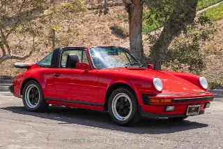 Foto 4 di 24: 1987 Porsche Carrera