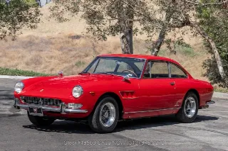 Foto 12 di 24: 1966 Ferrari 330