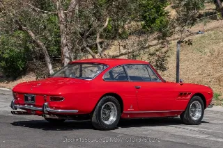 Foto 6 di 24: 1966 Ferrari 330