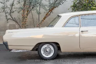 Foto 12 di 24: 1963 Buick Special