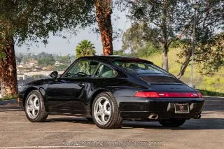 Foto 11 di 24: 1996 Porsche 993 Carrera